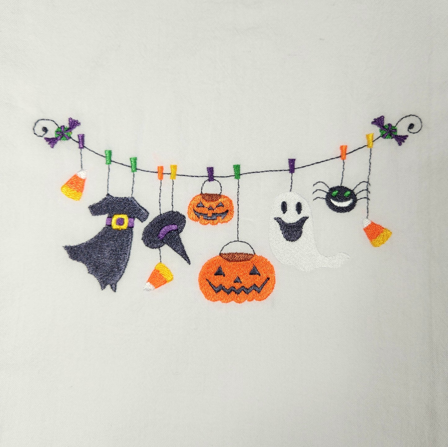 Halloween Decor, Embroidered Kitchen Towel, Flour Sack Towel, Halloween Dish Towel