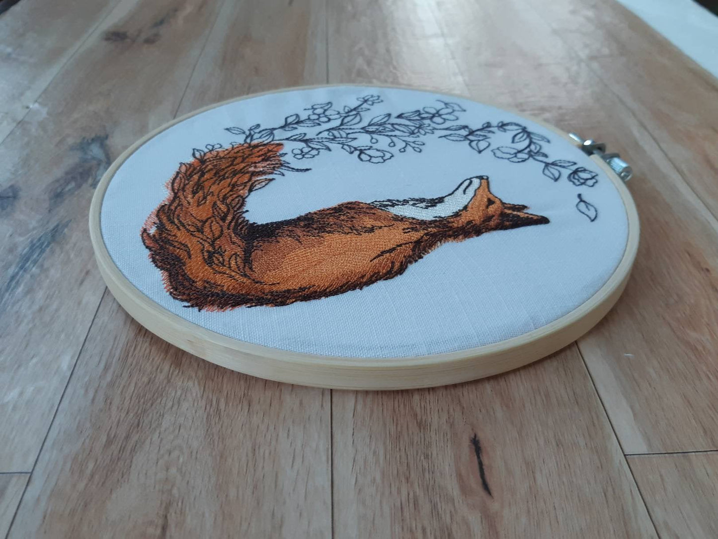 Embroidered Fox Wall Decor, 8 inch hoop