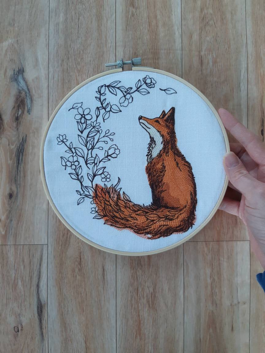 Embroidered Fox Wall Decor, 8 inch hoop