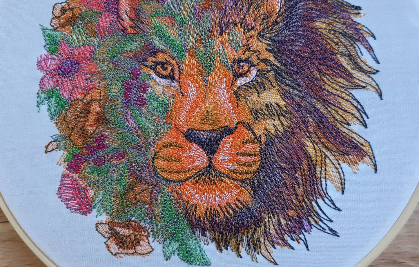 Embroidered Lion hoop art, 8 inch hoop