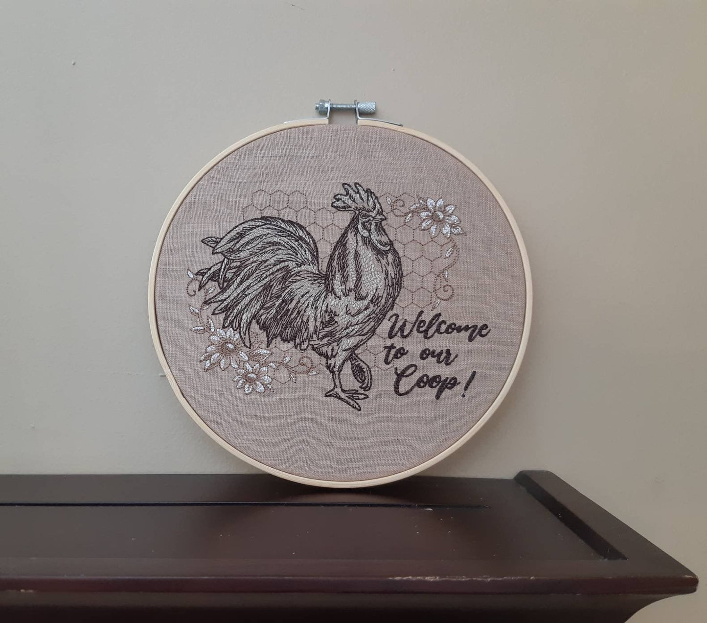 Chicken Embroidered hoop art, 8 inch hoop